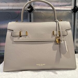 Teddy Blake Ava 14"